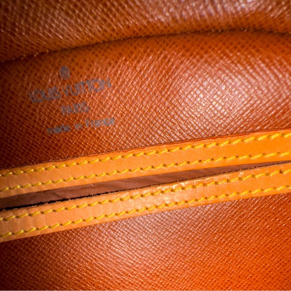 Authentic Louis Vuitton Blois Bag - Picture 10 of 15